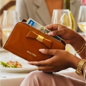 MIU MIU Tanish-Mauve Enamel Leather Long Wallet w/Box & Tissue. Authentic, EUC